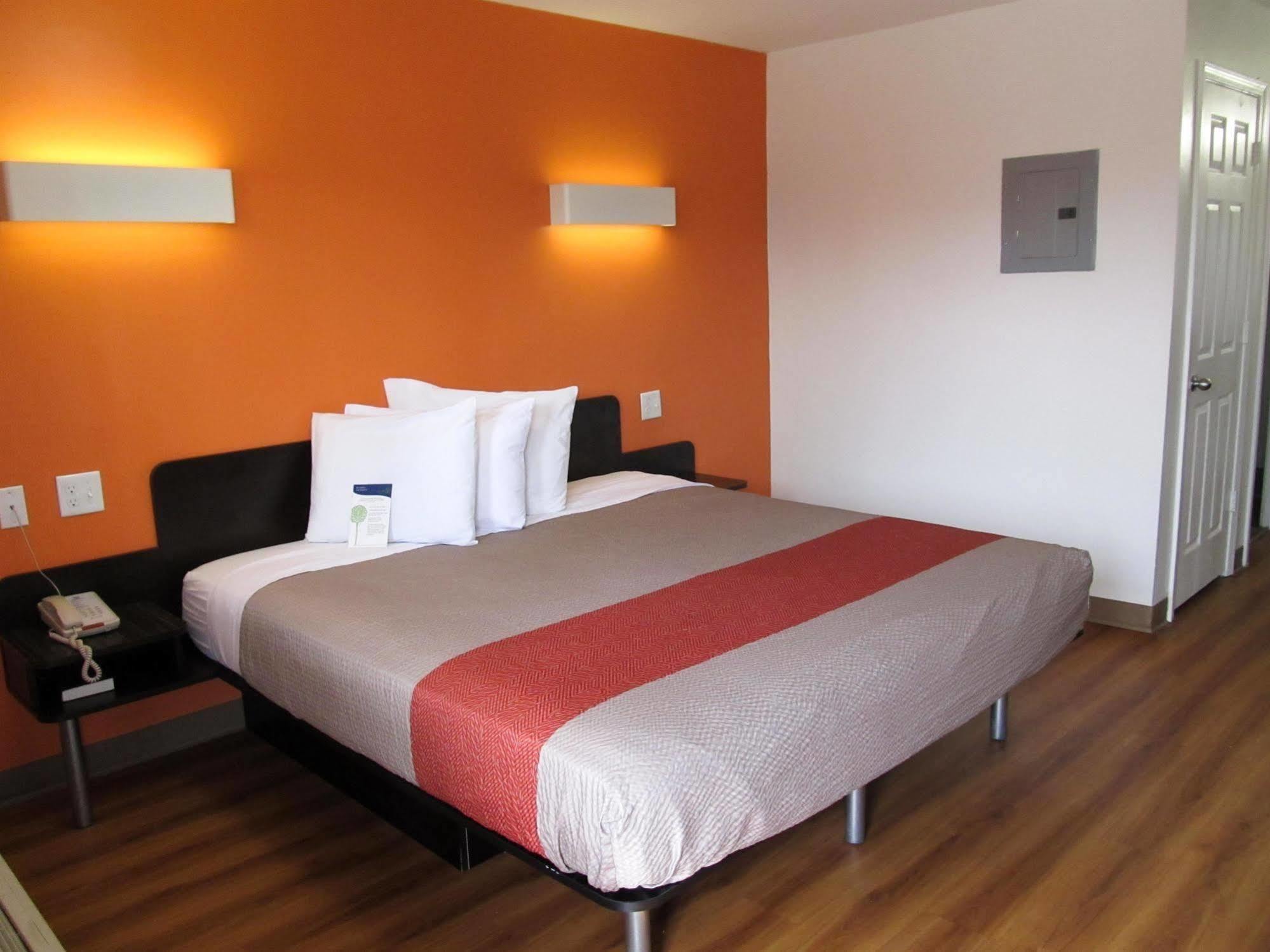 Motel 6-Greenville, Sc Екстер'єр фото