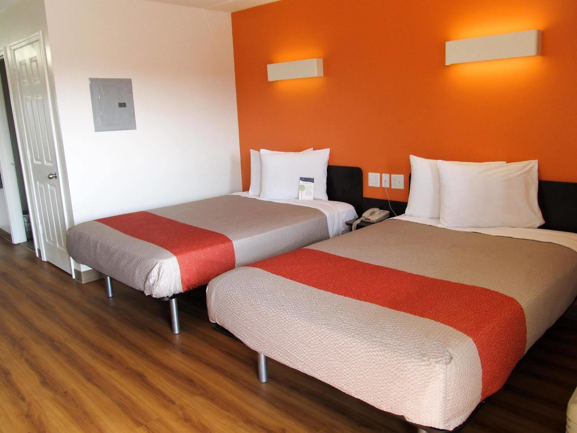 Motel 6-Greenville, Sc Екстер'єр фото