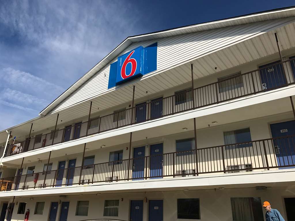 Motel 6-Greenville, Sc Екстер'єр фото